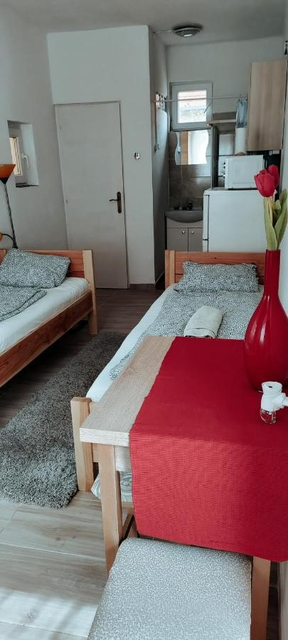 Napfeny Apartmanhaz Balatonberény Eksteriør bilde