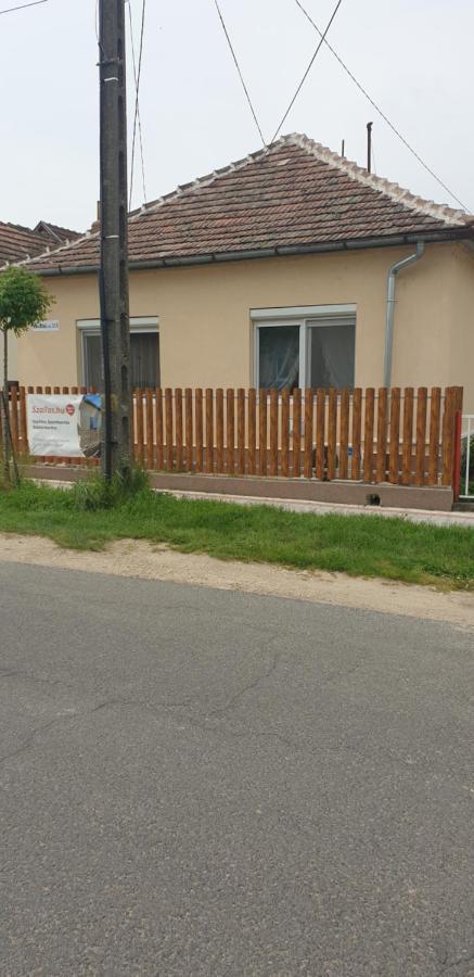 Napfeny Apartmanhaz Balatonberény Eksteriør bilde