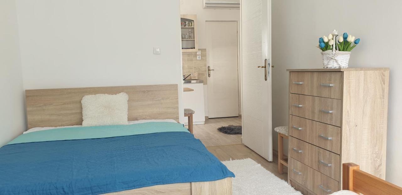 Napfeny Apartmanhaz Balatonberény Eksteriør bilde