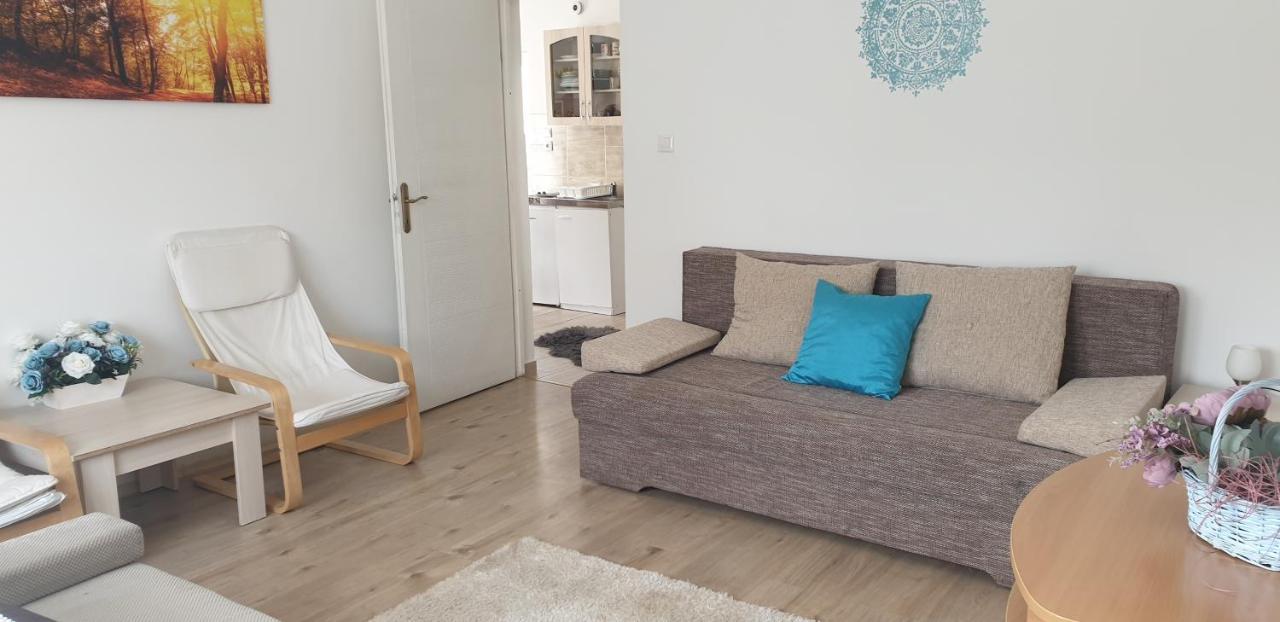 Napfeny Apartmanhaz Balatonberény Eksteriør bilde